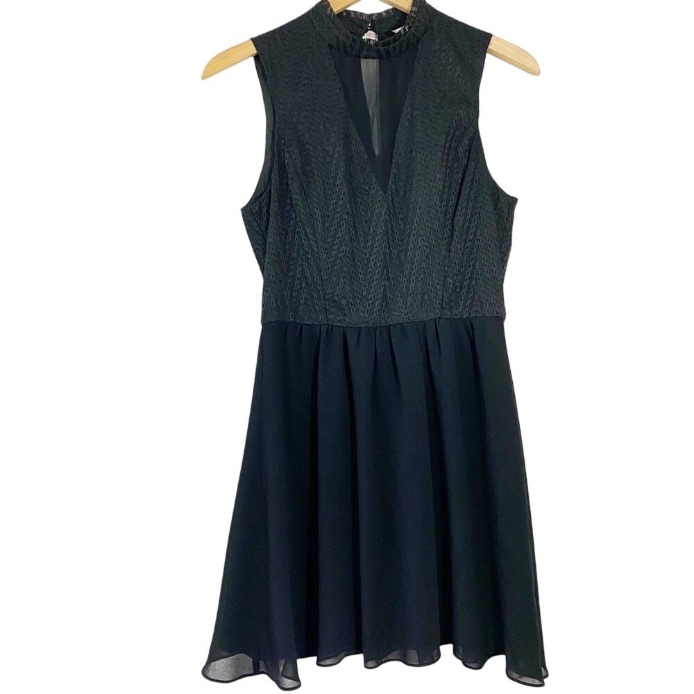 Dolce Vita Black Chevron Textured Fit & Flare Dress Mesh V-Neck Mock Neck Size M